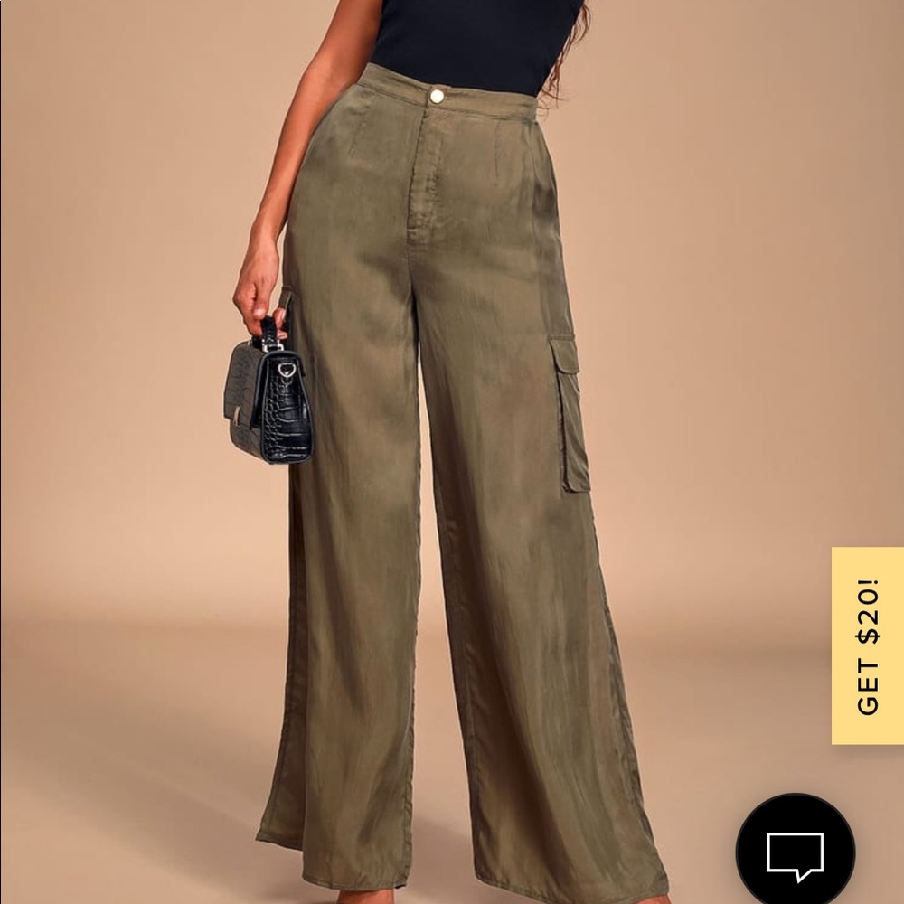 Beautiful, wide-legged, green, satin cargo pants!